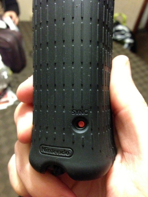 wii_u_branded_wiimote_sync_button